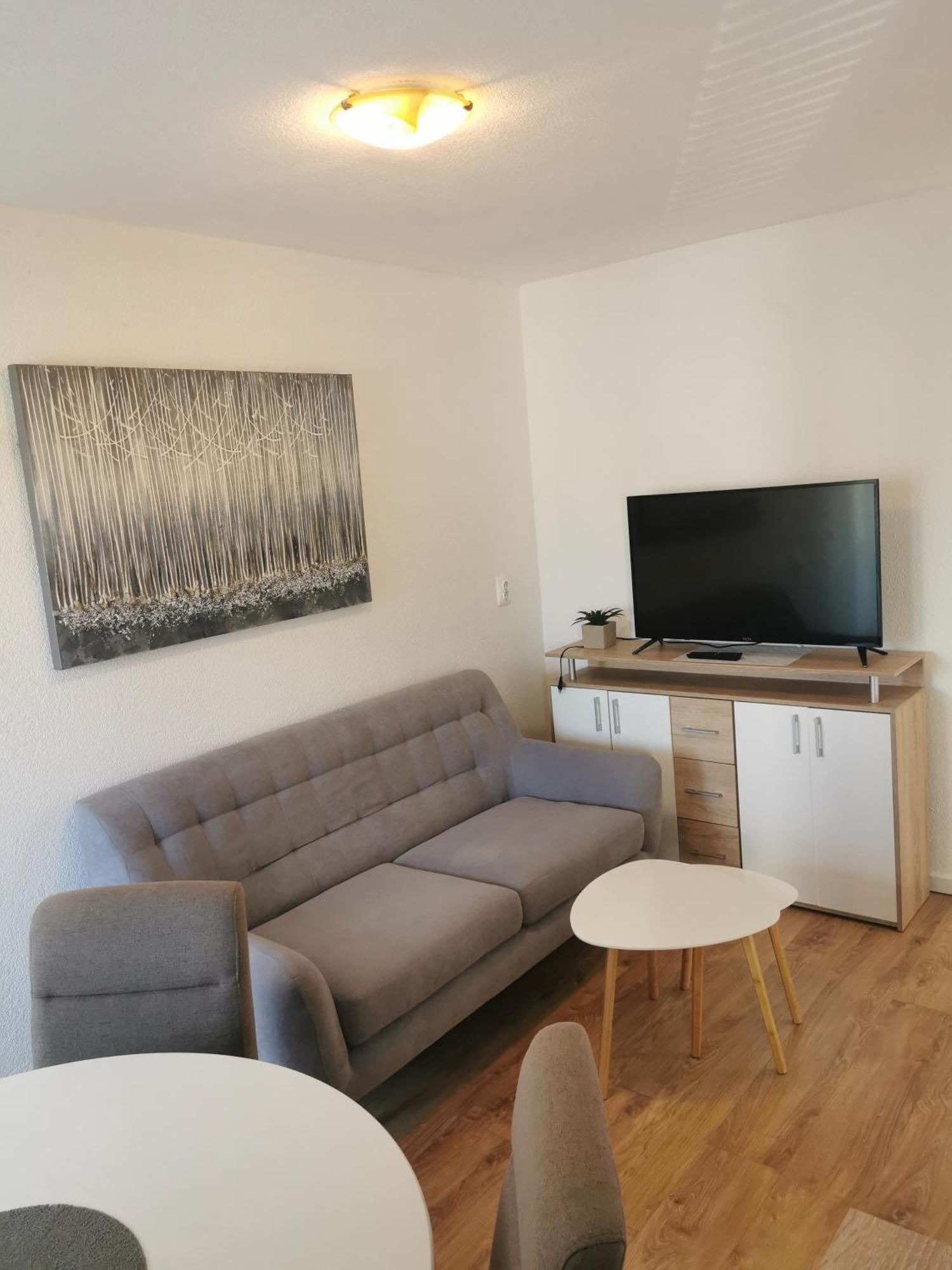 Apartment Tonio - Right On The Main Square Gospić 외부 사진