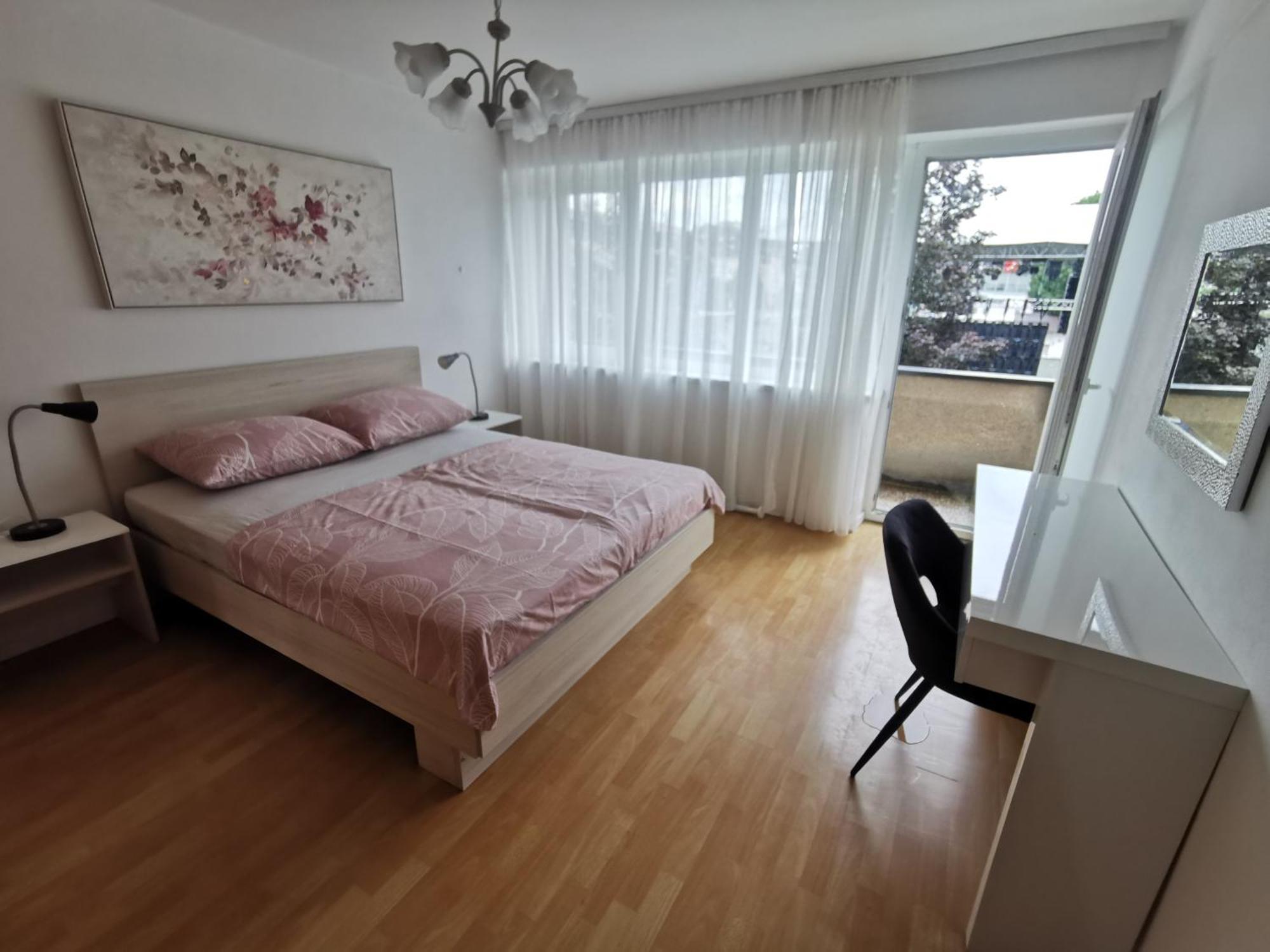Apartment Tonio - Right On The Main Square Gospić 외부 사진