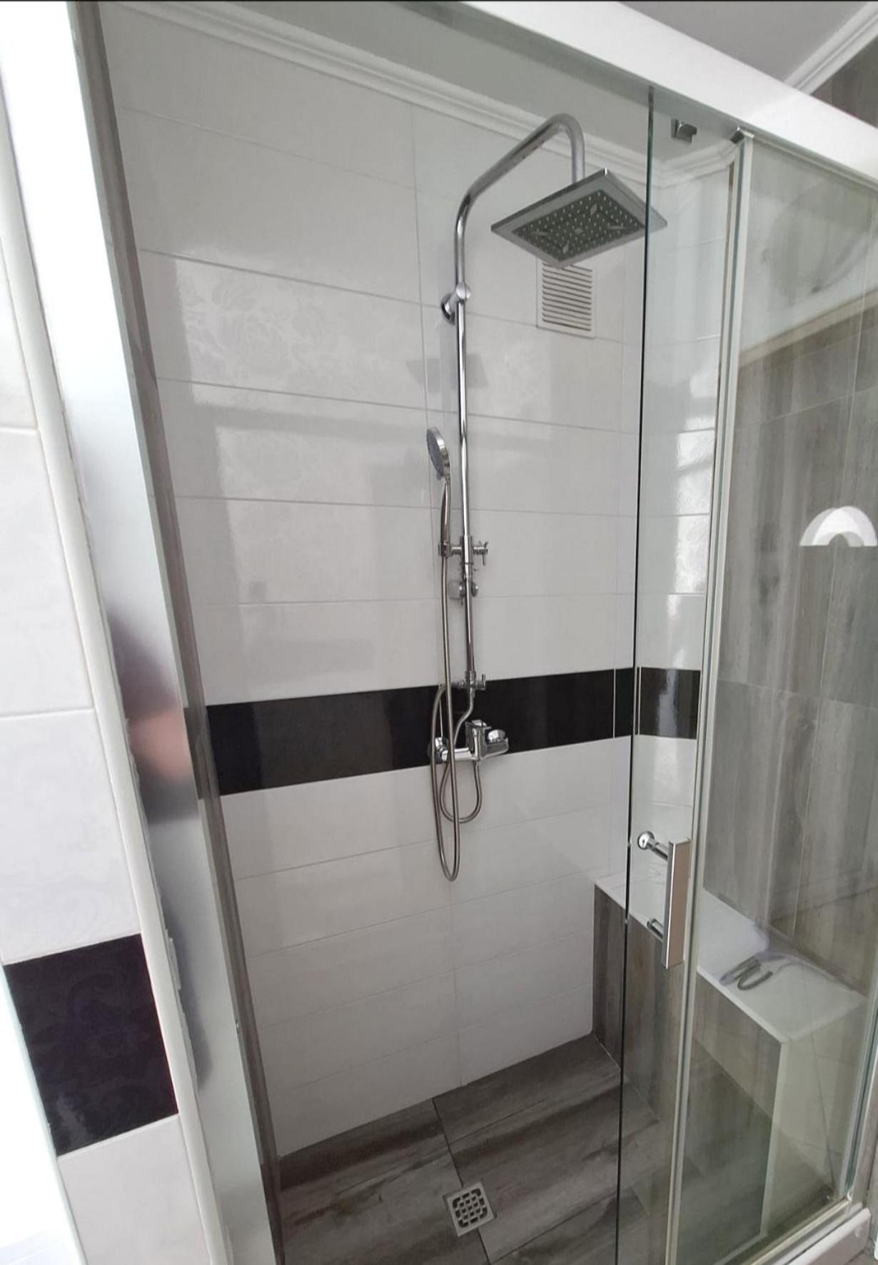 Apartment Tonio - Right On The Main Square Gospić 외부 사진